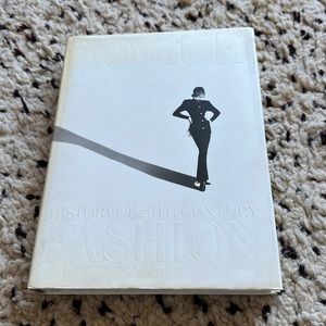 VOGUE HISTORY OF 20th CENTURY FASHION BOOK